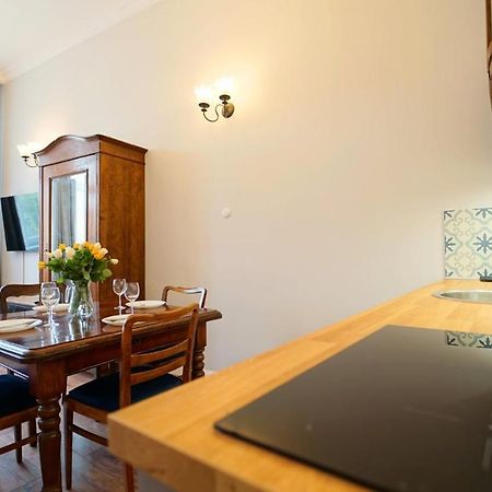 Apartamenty Everysky - Plac Ratuszowy 51 Jelenia Góra Exteriör bild