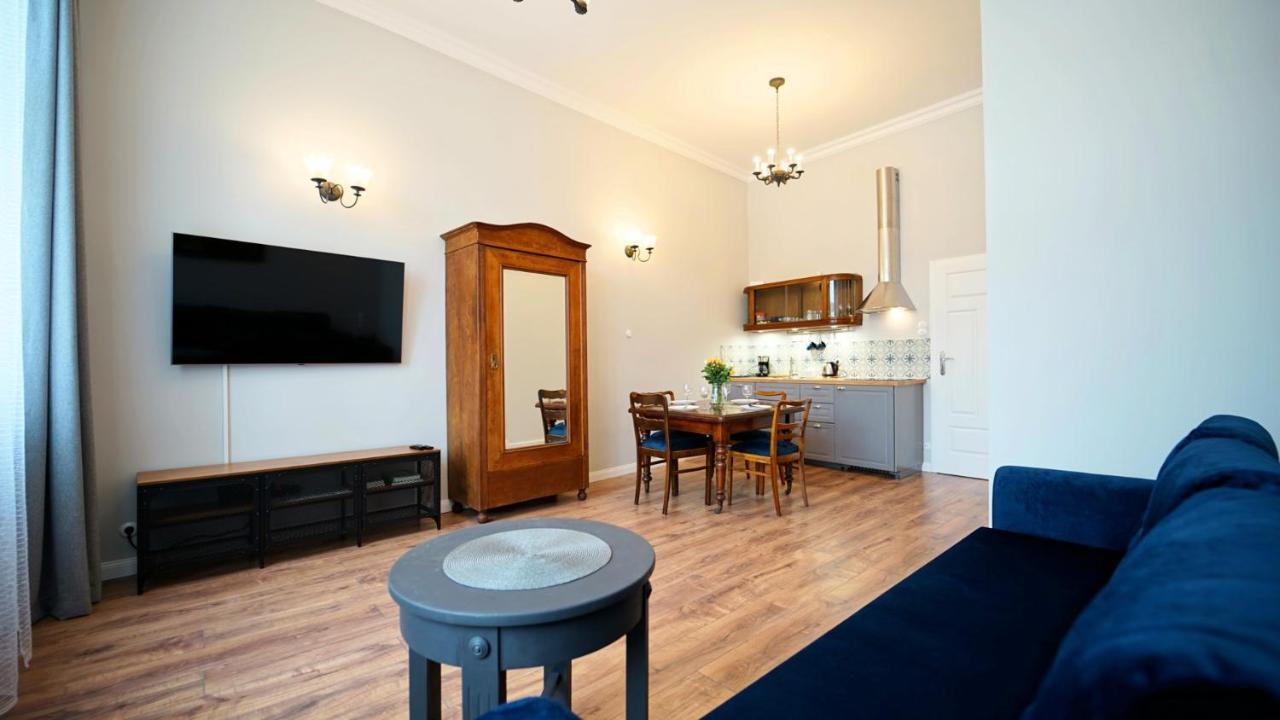Apartamenty Everysky - Plac Ratuszowy 51 Jelenia Góra Exteriör bild