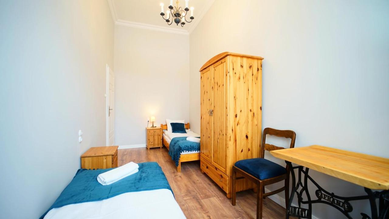 Apartamenty Everysky - Plac Ratuszowy 51 Jelenia Góra Exteriör bild